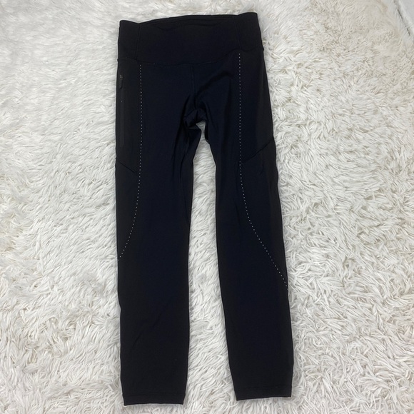 Lululemon Extra Mile Crop (Reflective 23") Black - Picture 1 of 6